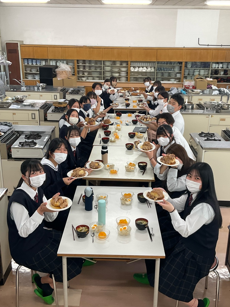 試食